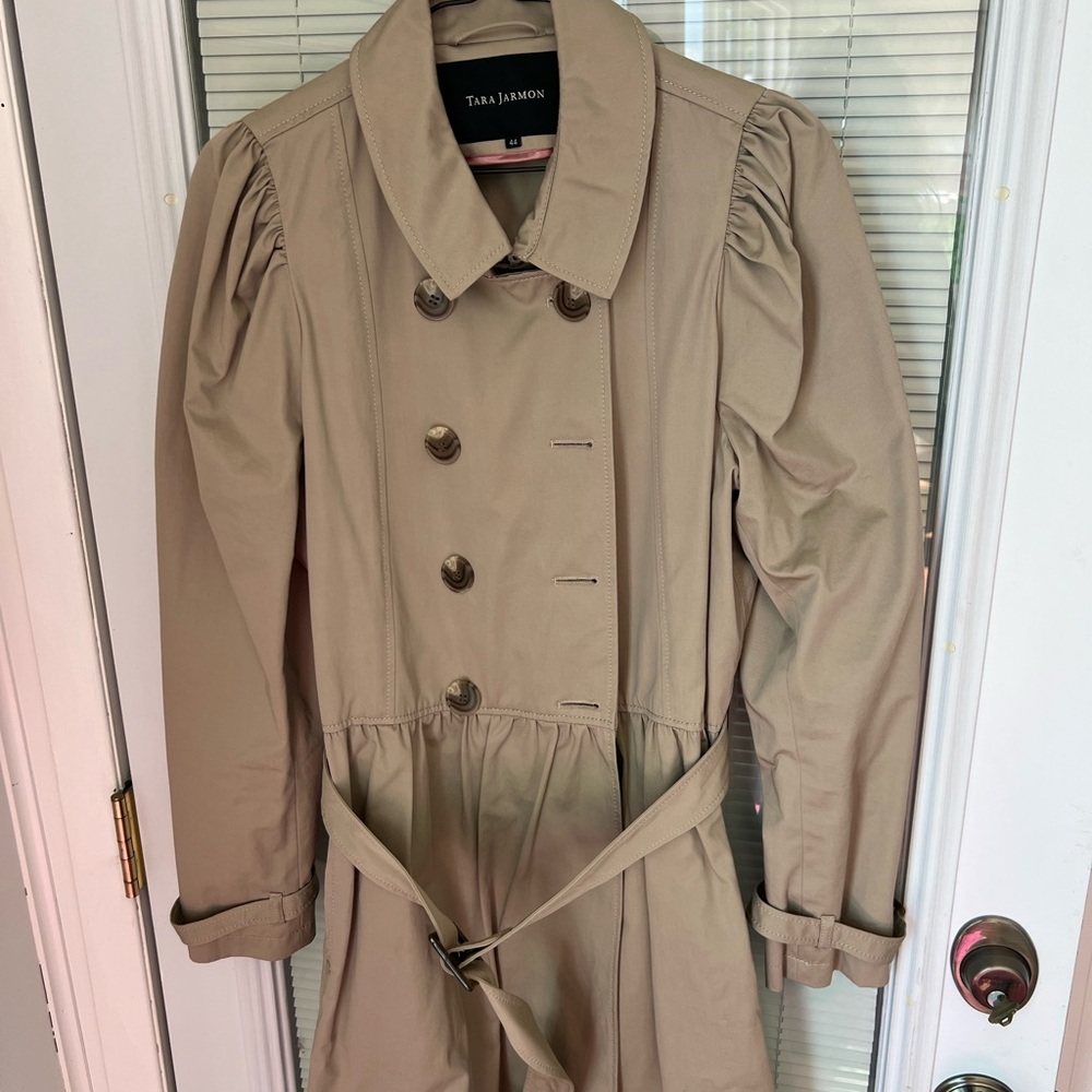 Tara Jarmon Beige Trench Coat